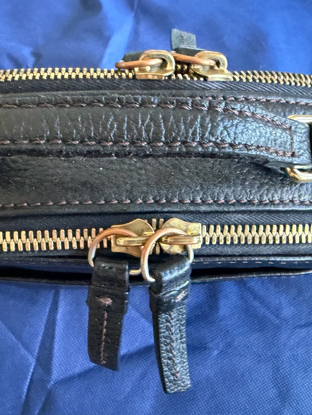 Dooney & Bourke Belvedere Black Leather Crossbody Bag with Gold Hardware - Picture 8 of 10